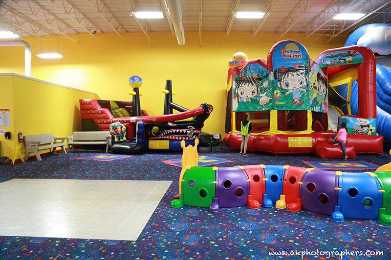 FunTimezParty's tweet image. FunTimez is where you can come and JUMP all day! Come visit us at 6544 S 108th st Franklin, WI. We Play ALL DAY!