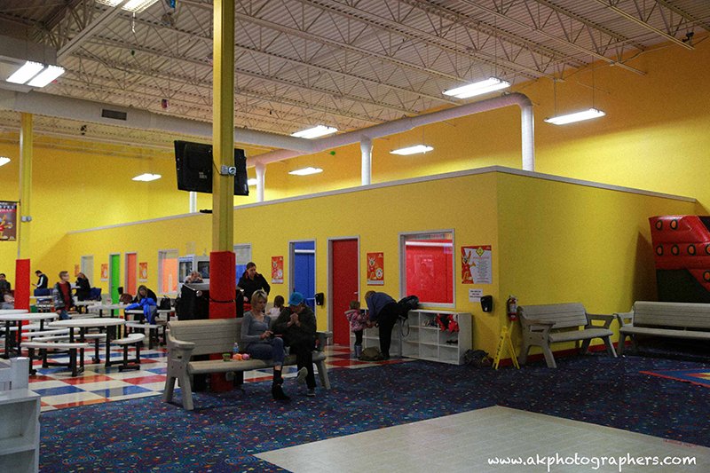 FunTimezParty's tweet image. FunTimez is where you can come and JUMP all day! Come visit us at 6544 S 108th st Franklin, WI. We Play ALL DAY!