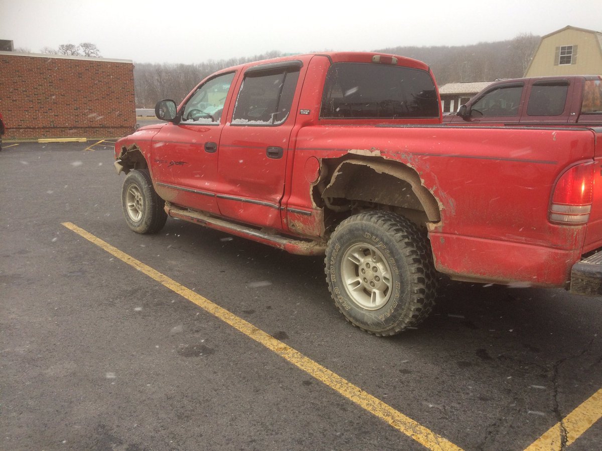 Ranzendorfer's tweet image. Salt on the roads got you like #PAproblems @PennsylvaniaPro