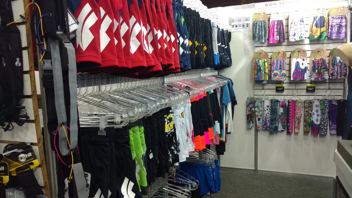 NaturalSports's tweet photo. Tudo pronto para + uma #saosilvestre. Na NaturalSports Store vocês encontrarão produtos: Compressport, Flets, Mynd, Aoo, Sky Hill, MuHu, etc https://t.co/MMIG2aOf9G