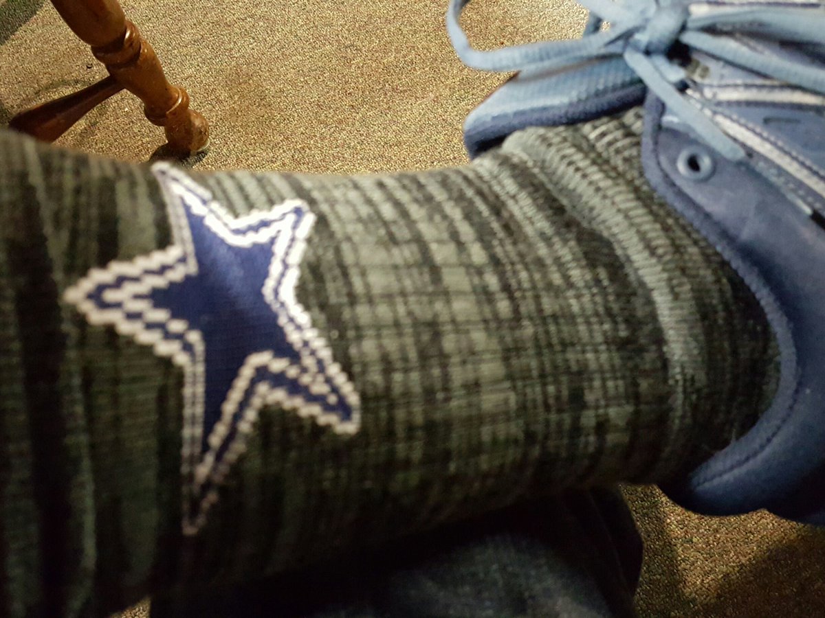 dcwbys01's tweet photo. #DallasCowboys #itsthesocks https://t.co/0WQ11Fal0E