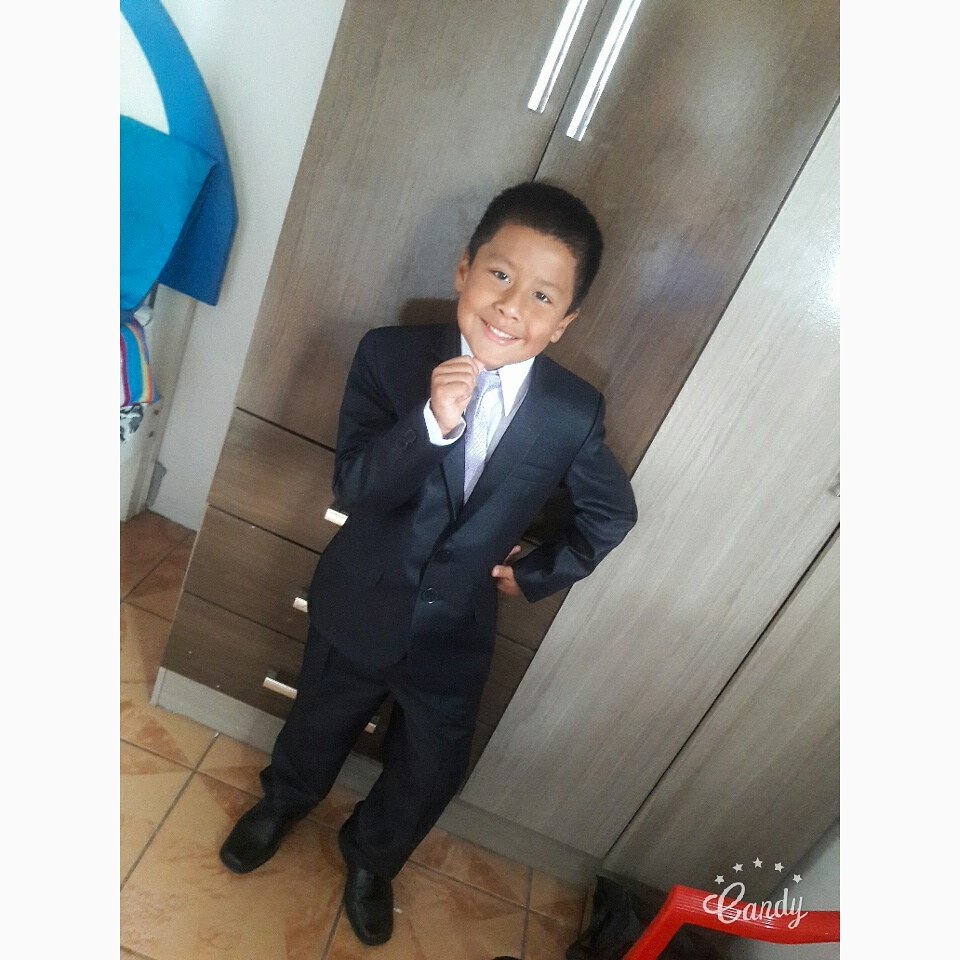 denizzemg's tweet photo. Y llego el gran día!! #graduacion🎓 #AdiosInicial #Promocion2016 #MiAmorBonito #MiChinitoBello https://t.co/6CSCwpjzjK