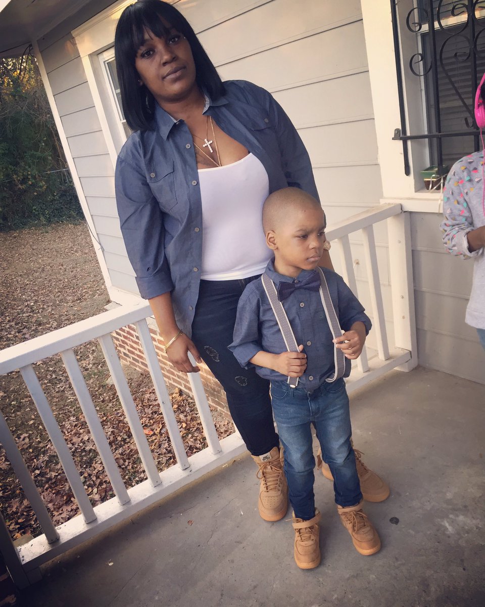 JaRodneysKeeper's tweet photo. 💜💙👩‍👦 https://t.co/KU1NmhccZ0