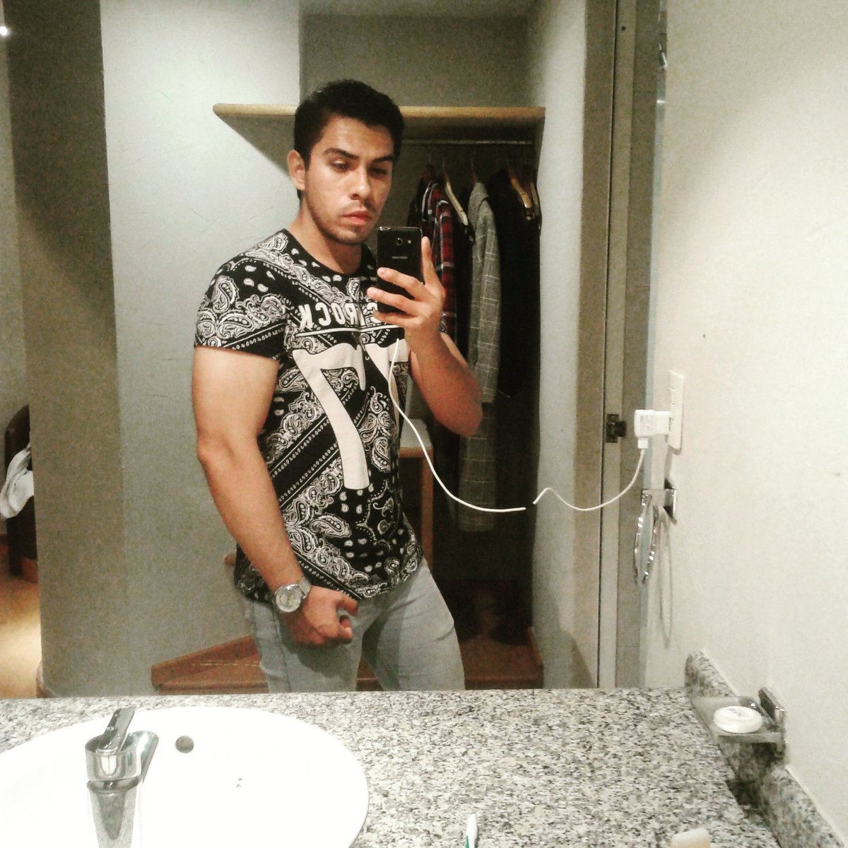 DimeChristian's tweet photo. Me puse bien bomba en este tiempo que no abrí el tuistes https://t.co/uXjOGLsi10