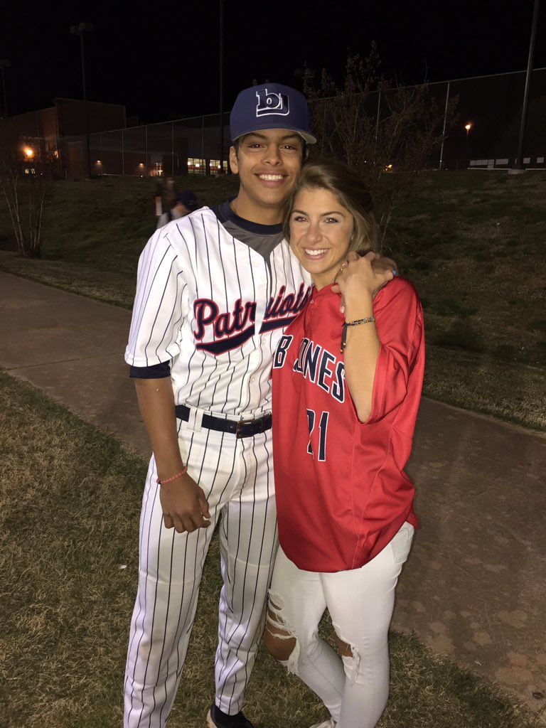 Marr_Schmidt's tweet photo. happy birthday sancheezy!!!! hope today was as wild as you are ily❤️❤️ @GSanchez_11 https://t.co/qPkO3nmaVJ