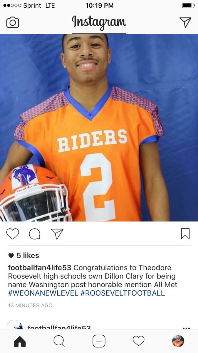 AlfonsoClaryJr2's tweet photo. @MaxPreps FYI @DxllClvry2 of Theodore Roosevelt SHS does not have one college football offer. That's a shame. Keeps in your prayers https://t.co/c6qZYLVZP0