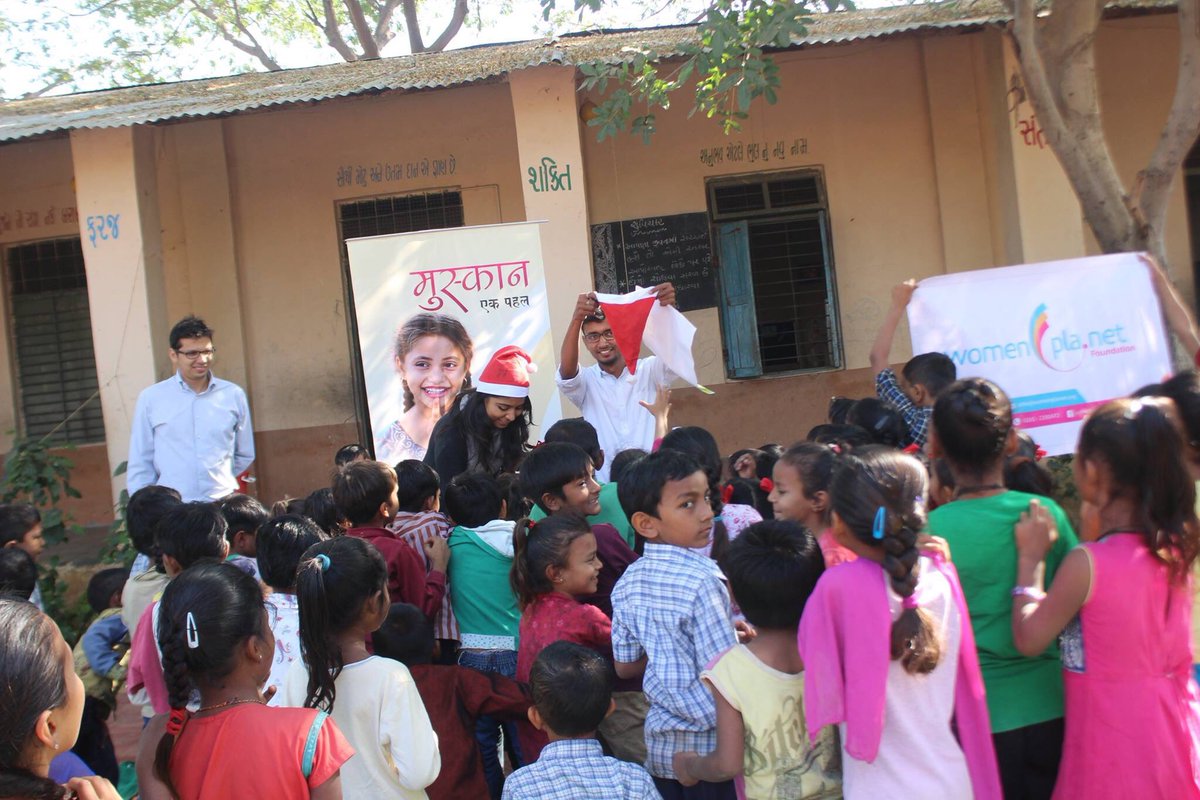 rutuvyas77's tweet photo. Proud to be a part of such team! great support from YI (Young Indians) and #childline for a successful event.
#womenplanet #propertyplanet https://t.co/8KxmZJccGV