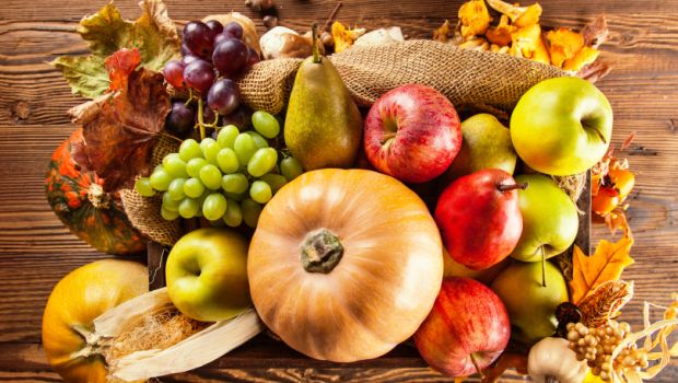 Liana4601's tweet photo. Health Benefits of Red, Green and Gold Coloured Vegetables and Fruits https://t.co/vEVF17yVX6 https://t.co/BWhneeXNeg