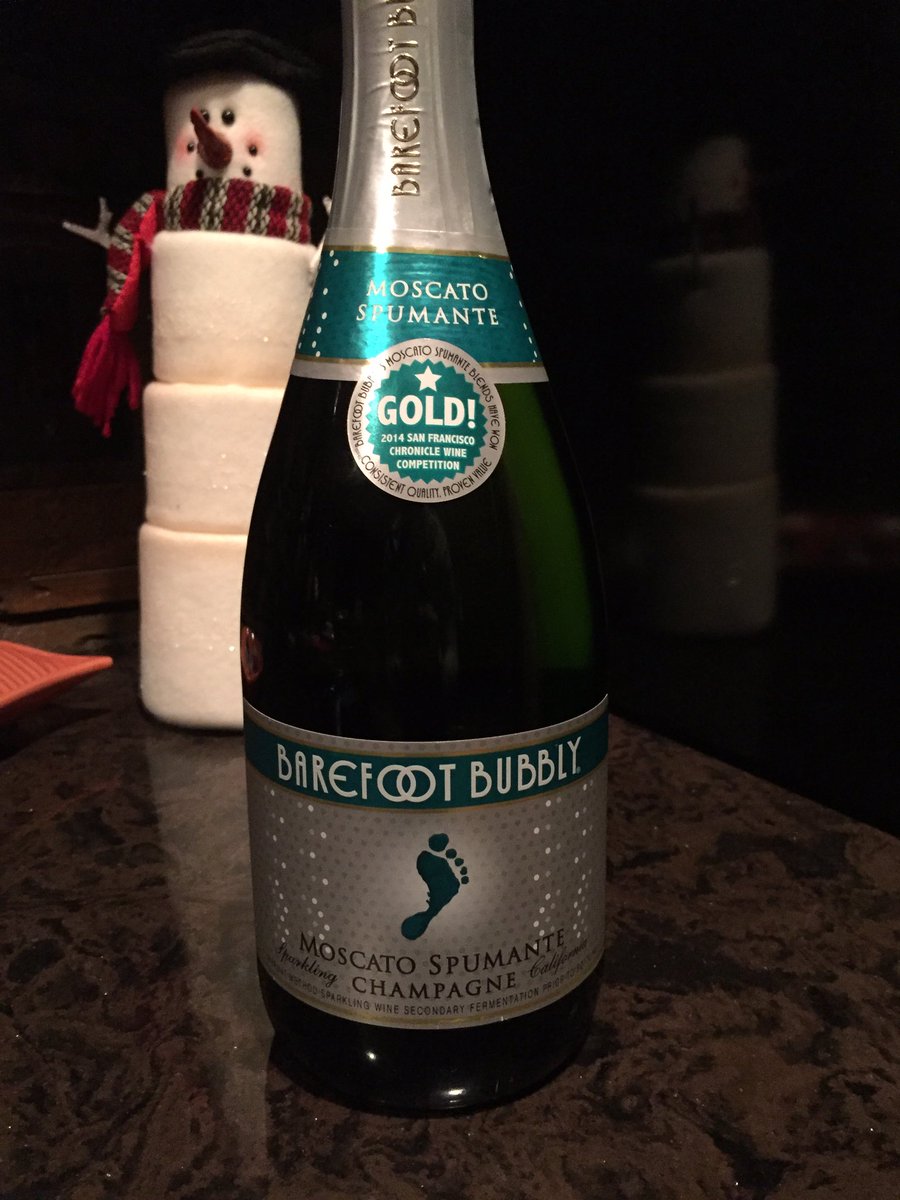 oswald_matt's tweet photo. When you win you're first every fantasy football championship, you break out the champagne #Belugas https://t.co/CrltlHHgrm