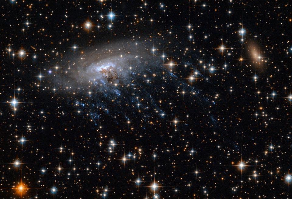 ForbesTech's tweet photo. Here's how the Universe changed in 2016 https://t.co/UmX8S1rf6s https://t.co/S4uKF7qsZI