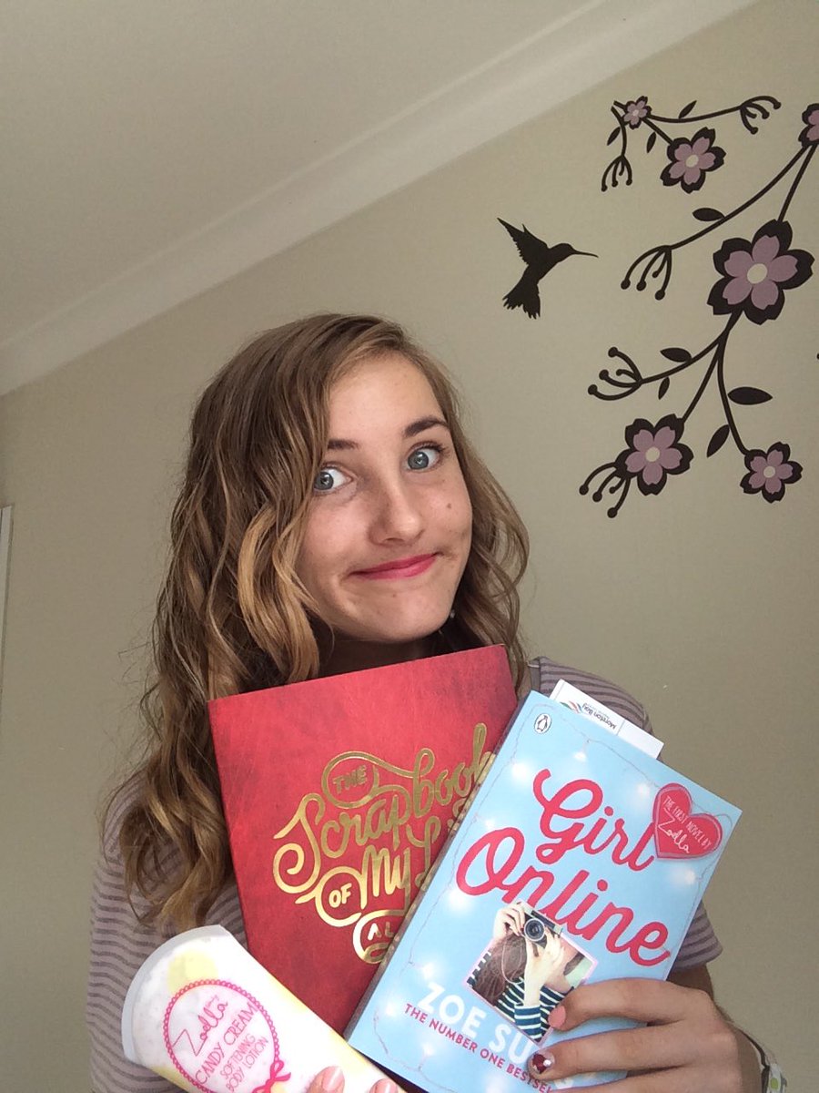 youtube41D's tweet photo. So unbelievably happy with my Christmas gifts!!!! YAYAYA 😍 @PointlessBlog @Zoella I LOVE YOU GUYS!! Hope you all got awesome presents too!! https://t.co/MA4aKFzwFW