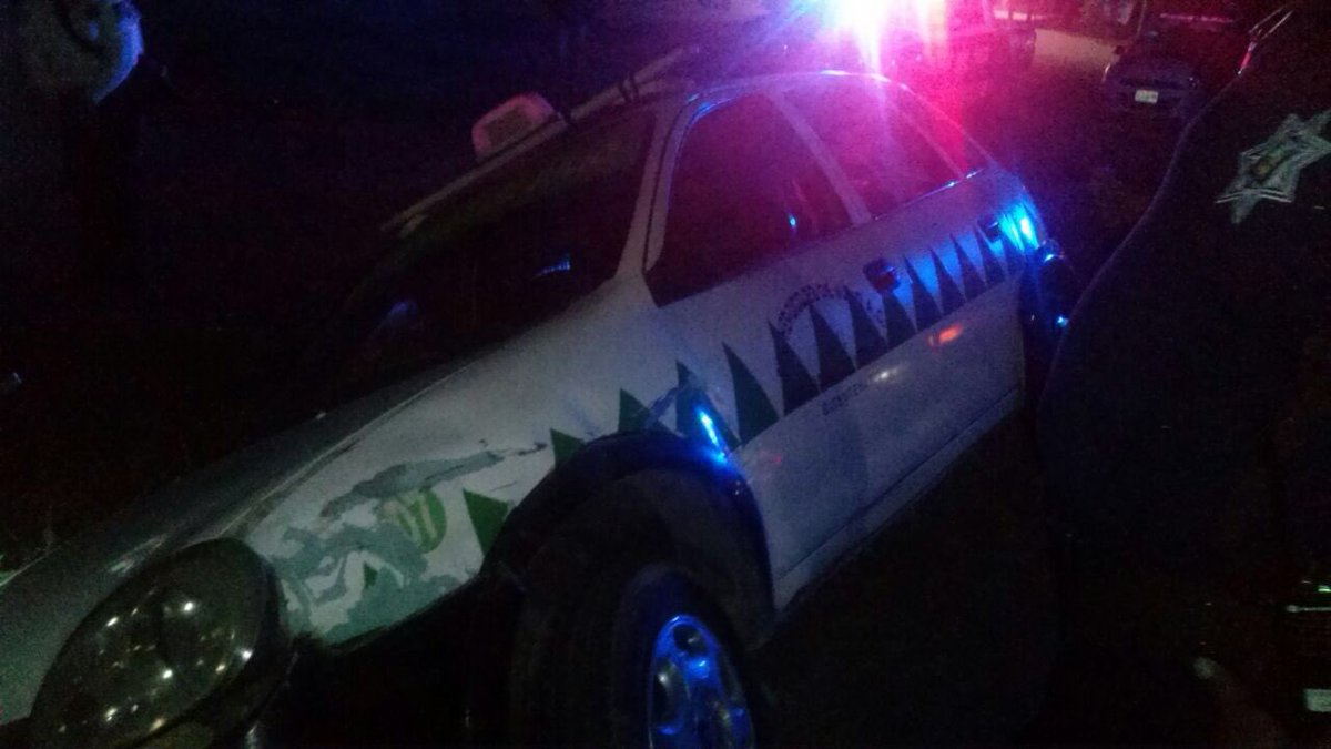 ComisariaH's tweet photo. #TrabajamosPorTuSeguridad Auxiliamos a conductor por salida de camino #Huajuapan https://t.co/7iCyHHg9CW