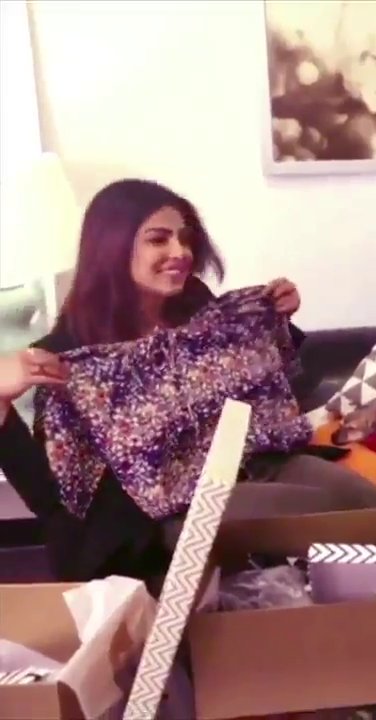 wajidurgr8's tweet photo. @priyankachopra #PCSurprise @AJIOLife Totally Rocking!! https://t.co/H1STehNcNl