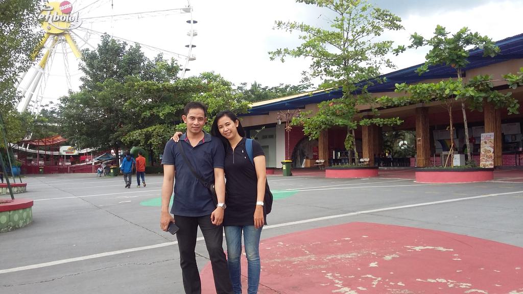 kyukiki's tweet photo. Cinta adalah kasih sayang.  Kebahagian ketika kita melewati semua suka tawa tanpa air mata. https://t.co/u1OalvdTxV