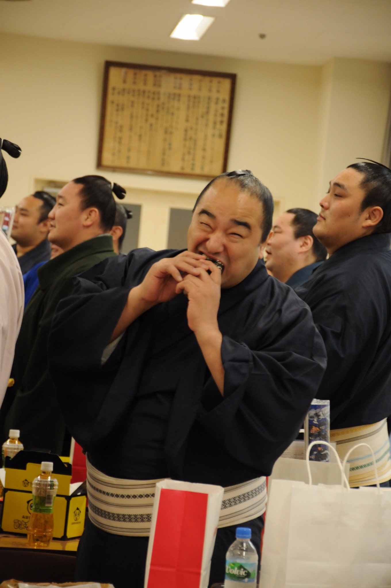 C0qqXUnUQAAZ3cf.jpg:large