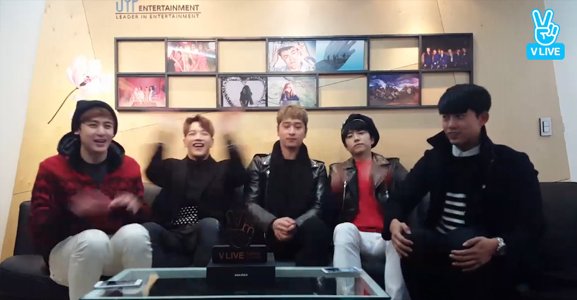 Kpop_Herald's tweet photo. [V Report Plus] 2PM surpass 1 million followers on the V app
https://t.co/HNnpdfEO60
#2PM #NaverVapp #JYP https://t.co/3z2zqSuaQK