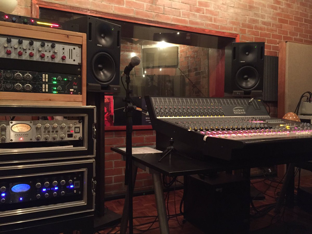 edwin_raj's tweet image. Last days of the year tracking #tokokilatband #bsync