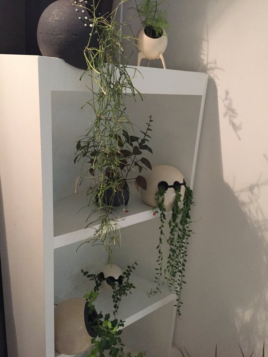sra100pies's tweet photo. Si quieres un regalo original, pasa por @sra100pies y encuentra el tuyo en el Mercado de Arte, hasta el 7 de enero. https://t.co/AC15bkyz4K