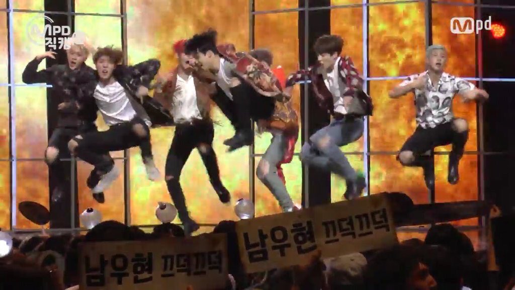 bts___omash's tweet photo. 誰よりも高く飛ぶ餅 🍡💨 ㅠㅠㅠㅠㅠㅠㅠㅠㅠㅠㅠㅠㅠㅠㅠㅠㅠㅠㅠㅠㅠㅠ https://t.co/SHZUPfEZ9i