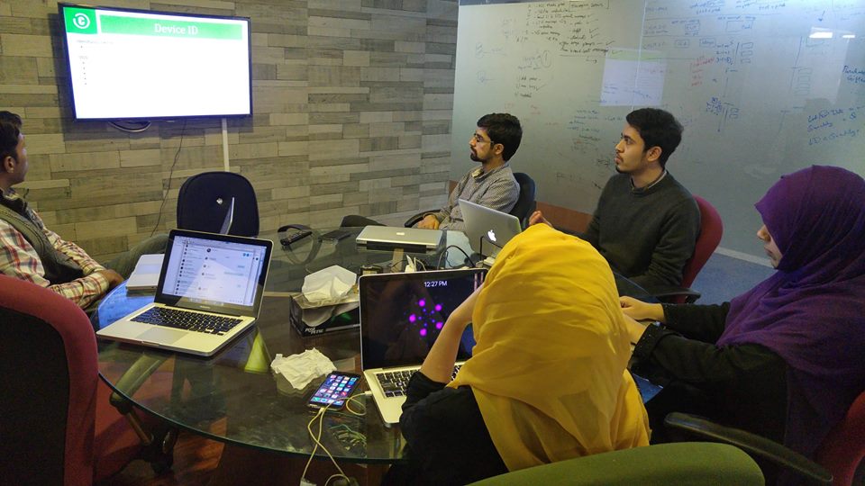 mobileconfiz's tweet image. Junaid Ahmed explaining certificates and provisioning profiles in iOS community meeting @junaidAQs
#confiz #iOS #iOSCommunity