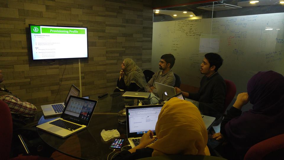 mobileconfiz's tweet image. Junaid Ahmed explaining certificates and provisioning profiles in iOS community meeting @junaidAQs
#confiz #iOS #iOSCommunity