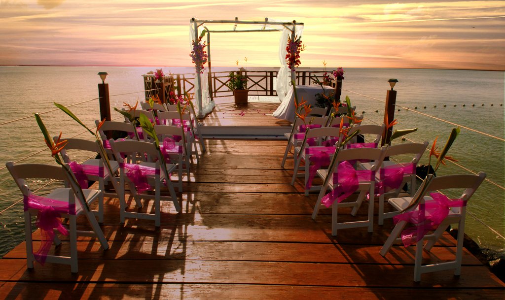 BrideMiami's tweet image. Looking for a Honeymoon getaway?or wedding destination? meet our new sponsor calabash cove in St. Lucia. calabashcove.com