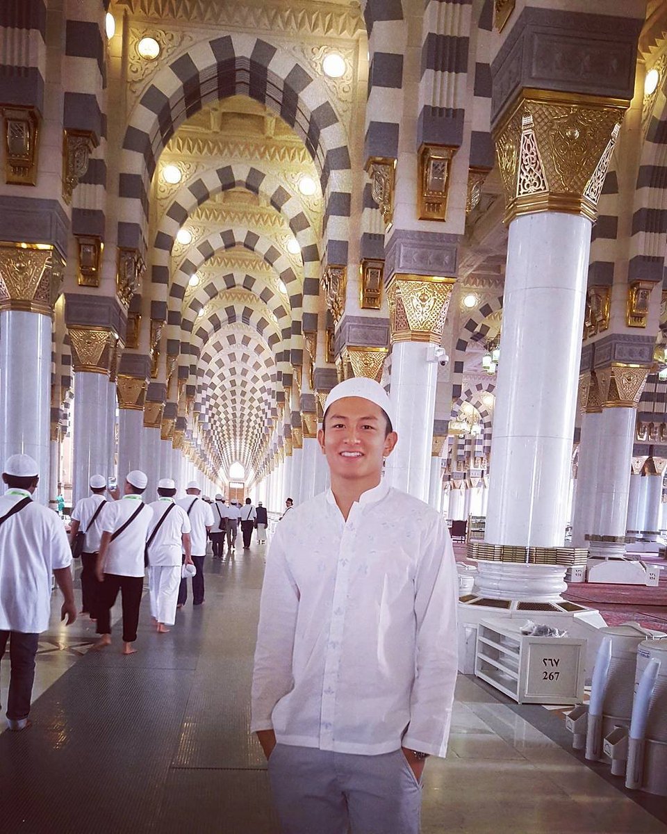 RHaryantoracing's tweet photo. Just posted a photo @ Masjidil Nabawi - Madinah, Arab Saudi https://t.co/UgnWIv3Uur