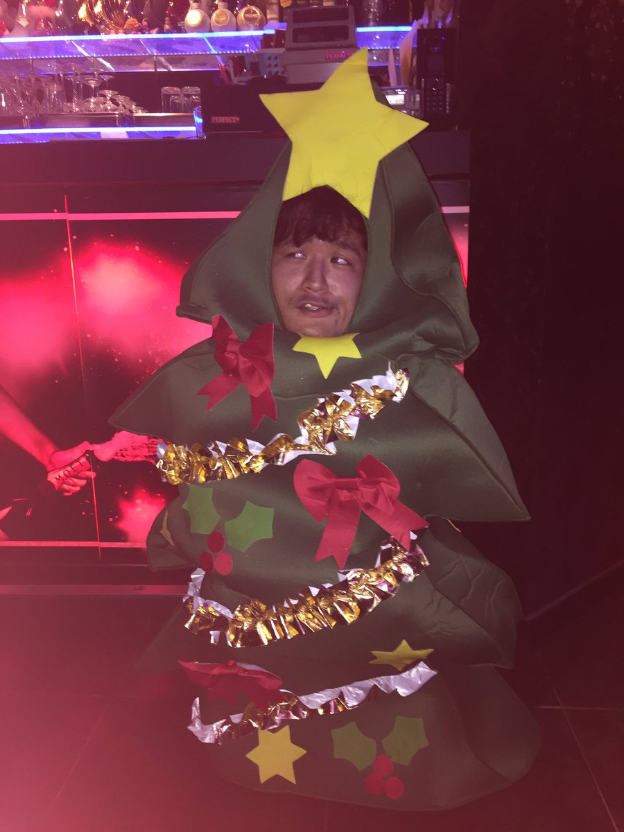LINK_0217's tweet photo. クリスマス🎅
かんざきサンタにはずっと欲しかったケースが届きました(自分で買いました) https://t.co/FRC5lTEVhF
