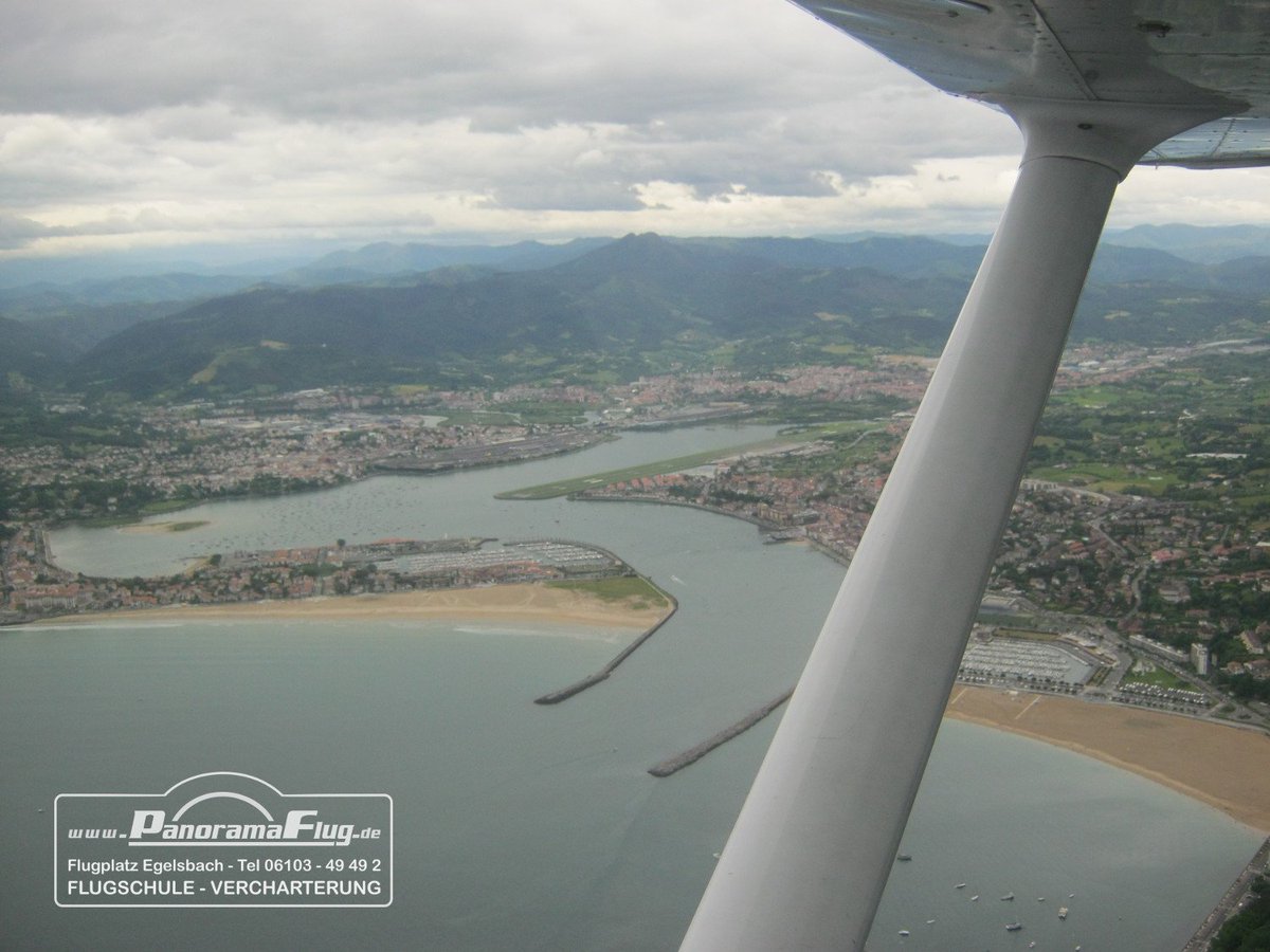 Ab sofort könnt Ihr abstimmen wohin unser AusFLUG 🛩️ 2017 gehen soll. Hier geht´s direht zur Seite: panoramaflug.de/Flugschule/Abs…