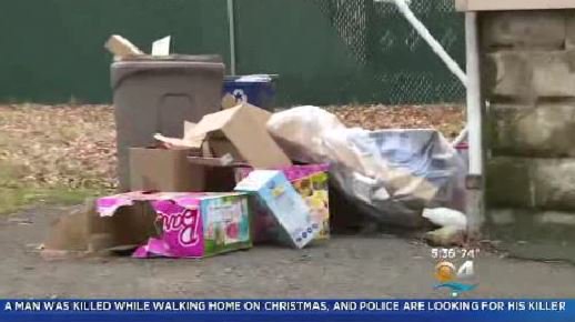 LaurenPastrana's tweet image. Consumer Alert: If you have boxes your expensive gifts came in by the curb, you might be inviting thieves to your home! @CBSMiami #goodtip