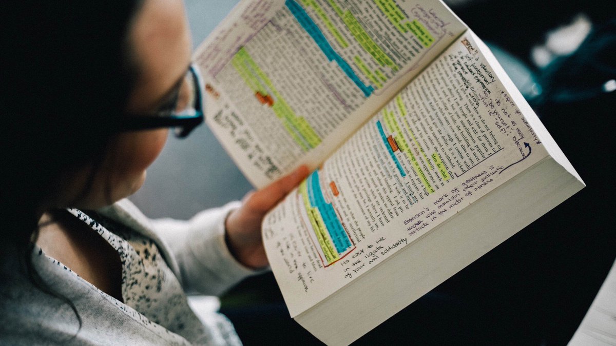 edutopia's tweet photo. 6 techniques for building reading skills—in any subject: https://t.co/UOejU9BkD7. #litchat https://t.co/o29bDnRnv6