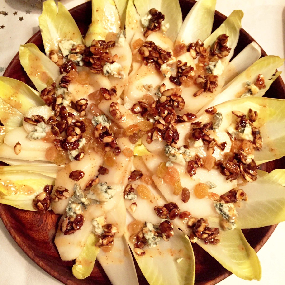 Keukenzusters's tweet photo. Fijne #salade voor vandaag, bij al je #restjes. Met verrassende #crunch! Uit 'Het beste uit 10 jaar #delicious. https://t.co/tbhrIy6pxC https://t.co/68HFp1uPgf