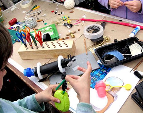 make_southwest's tweet image. WE're only closed @devonguild #XmasDay #BoxingDay &amp;amp; #NewyearsDay so pop by for festive treats and a cosy fire #shop #food #craft