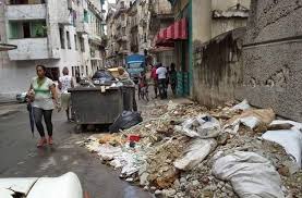 Cubanoselmundo's tweet image. #Cuba En 57 años de historia de revolución de #FidelCastro, nos enseñó: Multiplicar los pobres para repartir igualitariamente la miseria