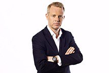 EuropaProperty's tweet photo. @Ronan_Carrefour @CarrefourPolska nominated for Professional of the Year 9th CEE Retail Awards Jan 26, 2017, Warsaw https://t.co/4i6lLjtmMs https://t.co/Aj5HsXxaNF