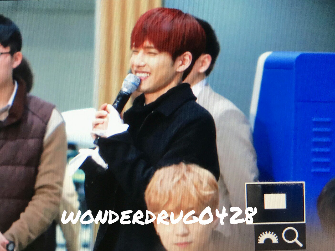 C0rrox_UQAUa7Xo.jpg:large