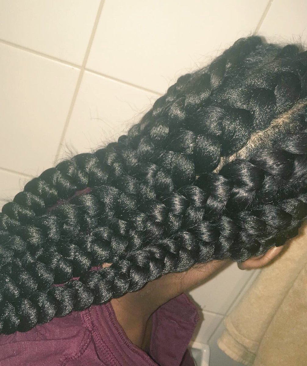 asiaamonets's tweet image. #365daysofbraids... day 110👑➰ protective style #3 SneakPeak.. #ididthiswithnomirror #firsttryonmyself