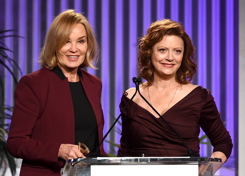 fotogramas_es's tweet photo. HBO España estrenará en 2017 #Feud, #WhenWeRise, #Six y #BigLittleLies, entre otras https://t.co/mHB0E2HhY6 https://t.co/4W0oOMzumi