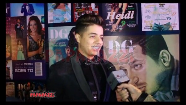 paparazzieg's tweet photo. #باباراتزى | بالفيديو.. إيهاب أمير: أنتظر عرض كليب "الأ��ام" من كتابتي وألحاني
https://t.co/dLgNapny9W
#ايهاب_امير #إهاب_امير #Paparazzi https://t.co/VZ8Kp6zU7R