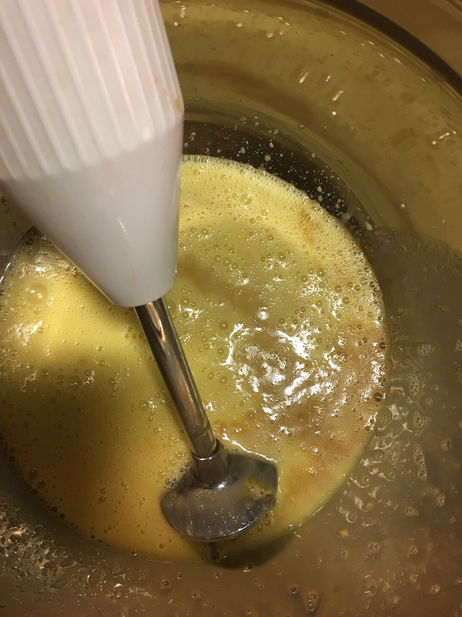 KarhuLisa's tweet photo. Whisk, bake & THUD #bakingbears #marrowgingerstoutcake #NYTCooking @Rosiebear90 https://t.co/LtospXmMRQ