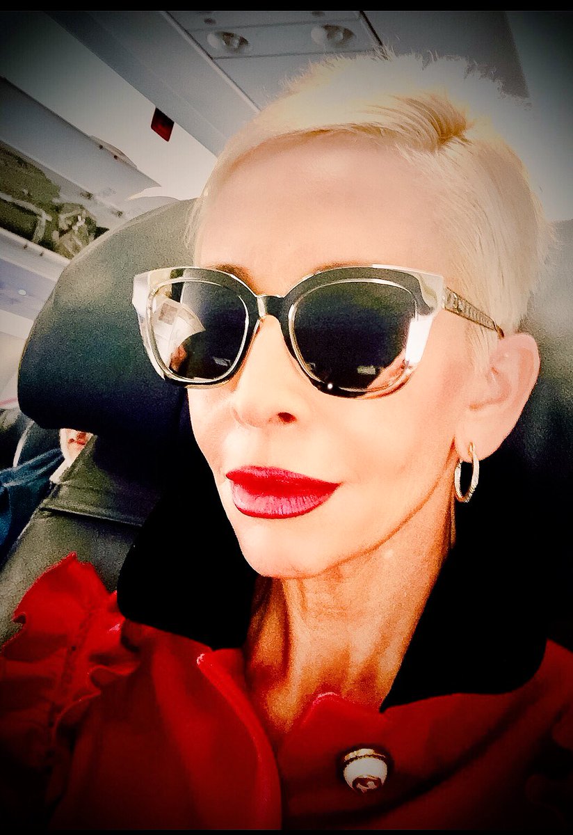 _CameroneParker's tweet image. ✈️My #JetSetStyle in #FirstClass on @AmericanAir today: @gucci ruffle coat w/leather pants &amp;amp; @AZLasik @Sharona_Optical Eyewear!
❤️#American
