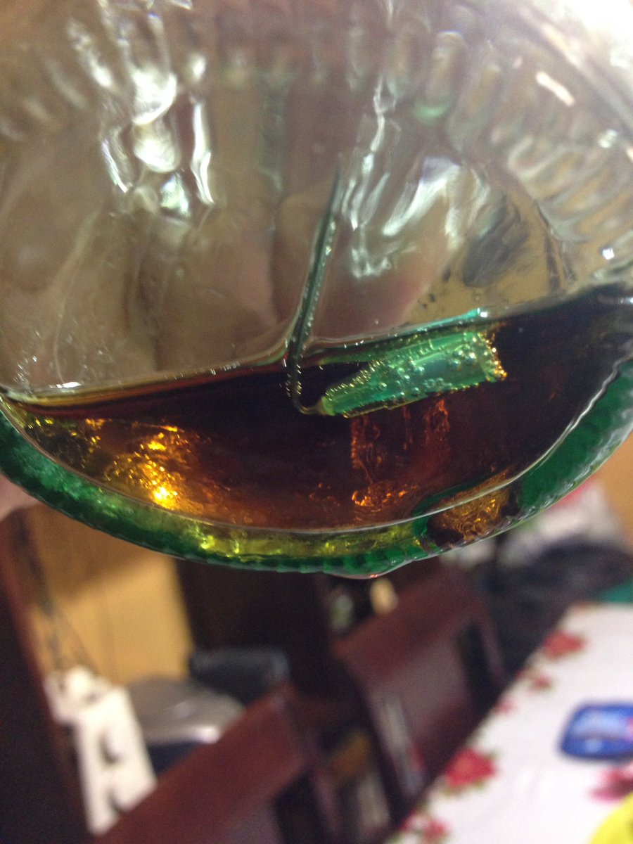 eclipsefugaz's tweet photo. #SiYoFueraRubi no diera soda en mis XV porque me salio una aguja en la @CocaCola @CocaColaMx https://t.co/5KA1XzU71j