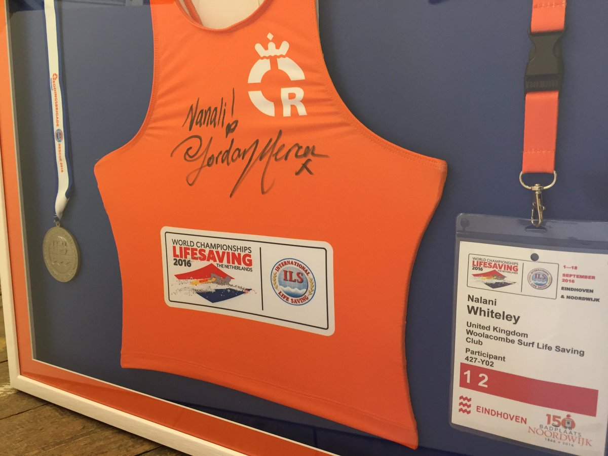Another Christmas surprise unveiled! A World Silver medal!Signed by <a href="/JordanMercer_1/">Jordan Mercer</a>  too #rescue2016 #surflifesaving