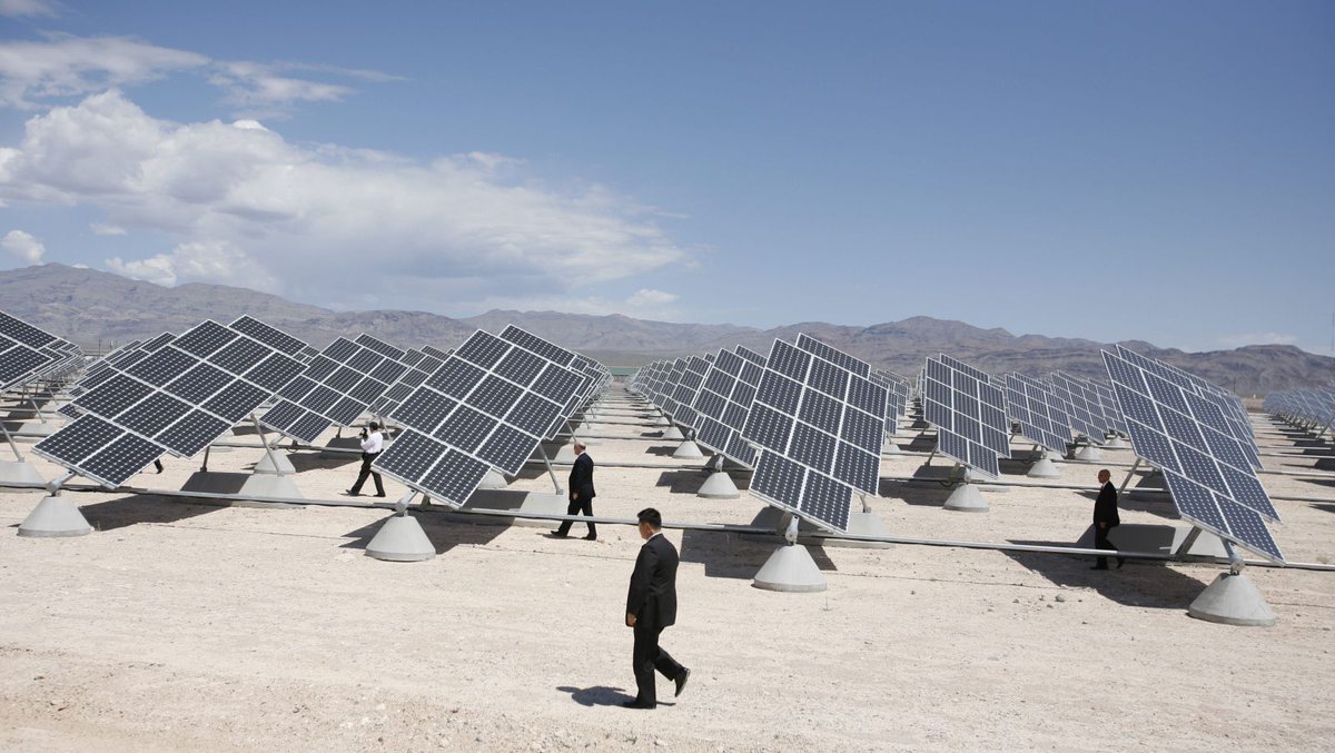 Las Vegas' City Government Now Powered By 100% #RenewableEnergy, More Cities Will Follow: hubs.ly/H05CXl80 by <a href="/qz/">Quartz</a>