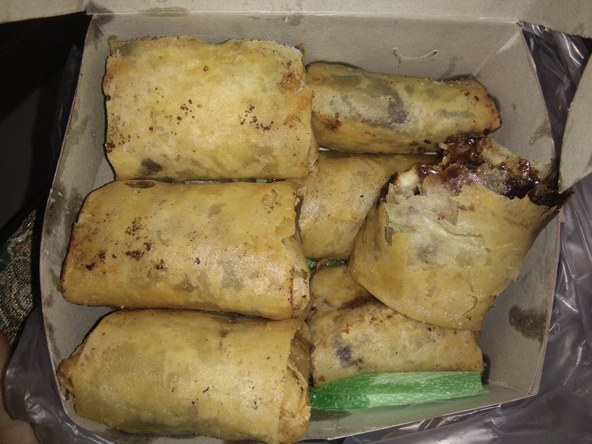 @xiaofenk_thea @Renny_feb17 <a href="/openkleslovebgr/">Openk thea</a> dari pada mangap mending makan nih... Mau.. #LestiAtDAA2SosmedDarling