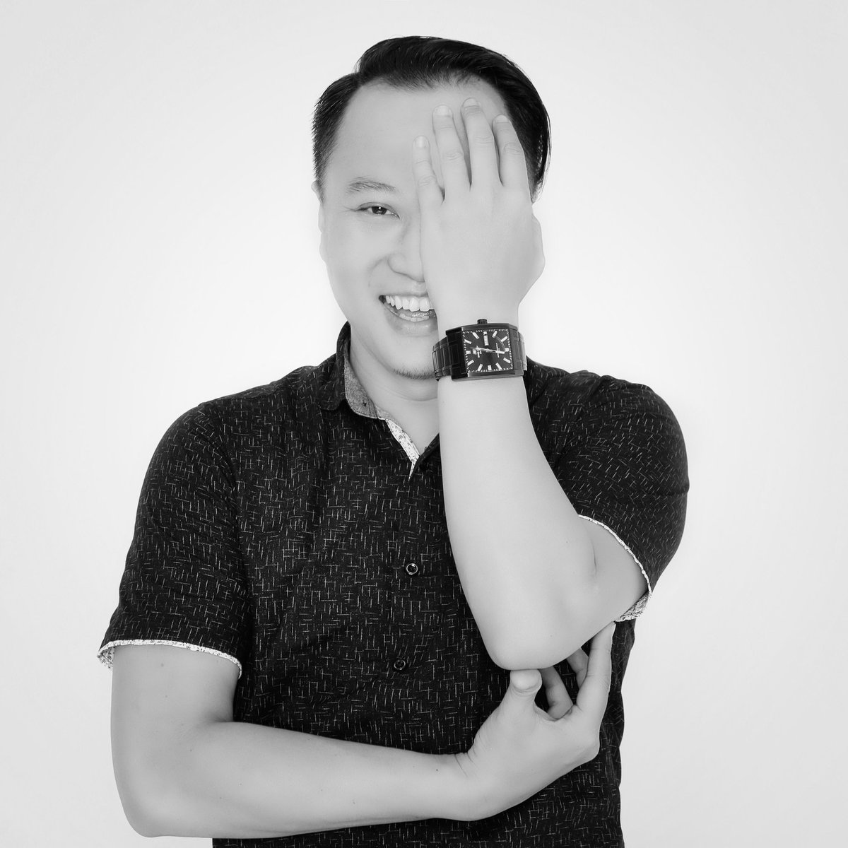 Danielreinhard's tweet photo. Let's join our @7honeystudio SUPER TEAM as Photographer and Editor.send your CV to danielreinhardsuryamc@gmail.com https://t.co/pxdogXfVs8