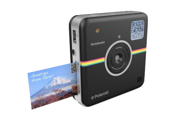 pixlocation's tweet photo. Pour le #NouvelAn2017 louez un de nos appareils photo instantanés et partagez vos meilleurs moments immédiatement https://t.co/67NtDSzxBB https://t.co/AJS14q9Skt