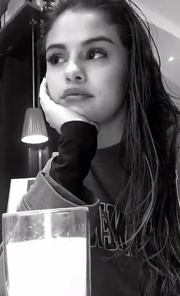 junintuiteiro's tweet image. Entrei no twitter / Vi a tag #AMusicaTaBoaSemOneDirection nos TTs