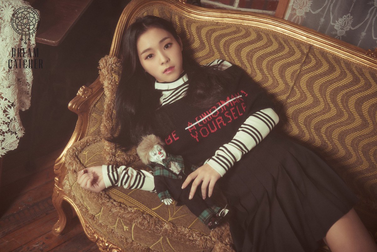 Dreamcatcher ガヒョン　トレカ　Nightmare Chase me Dreamcatcher (드림캐쳐) Chase Me Color Coded Lyrics (Han/Rom