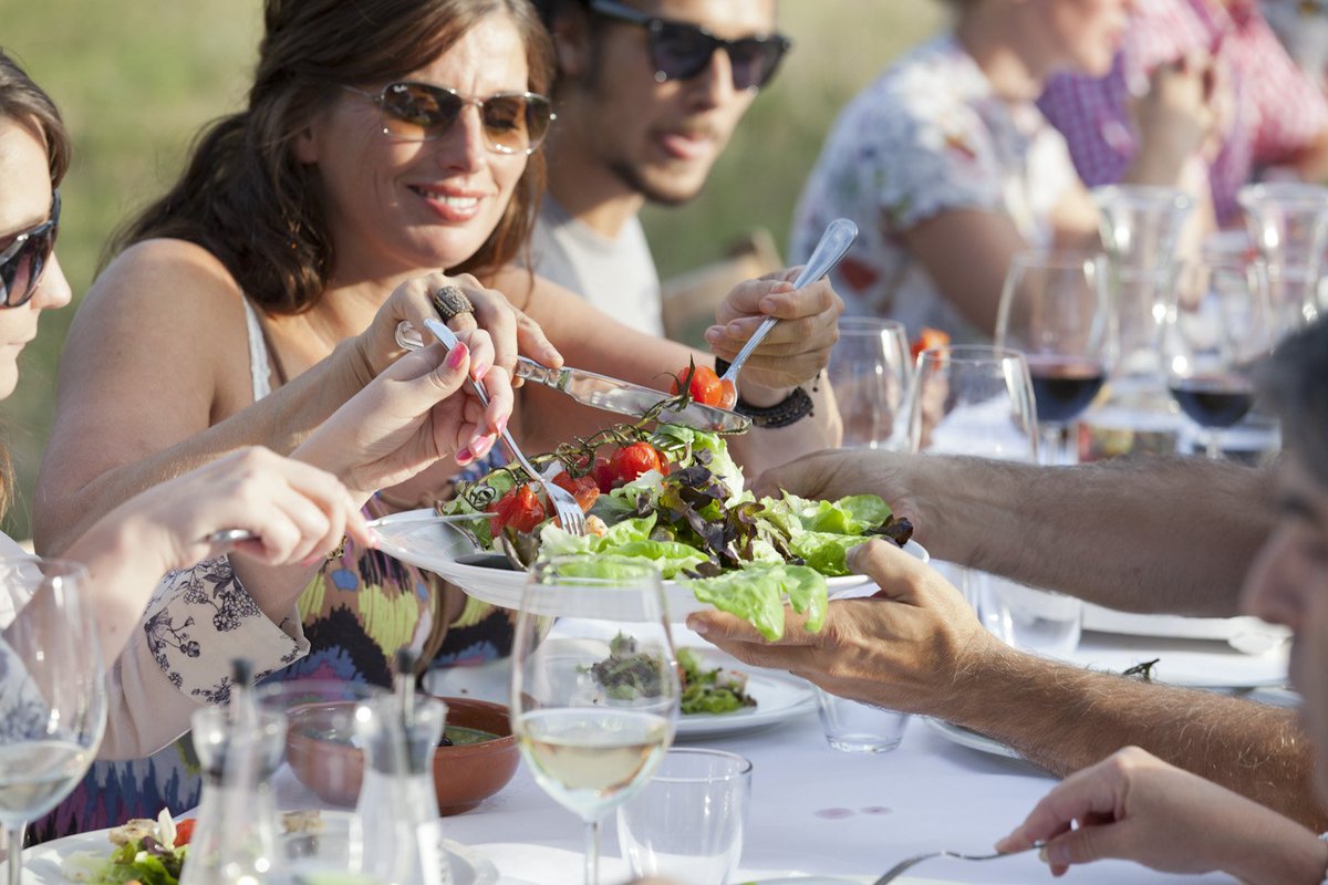 Would you like to read more about Salanova®? Follow us on Facebook and Instagram! facebook.com/SalanovaLettuce Instagram.com/SalanovaLettuce